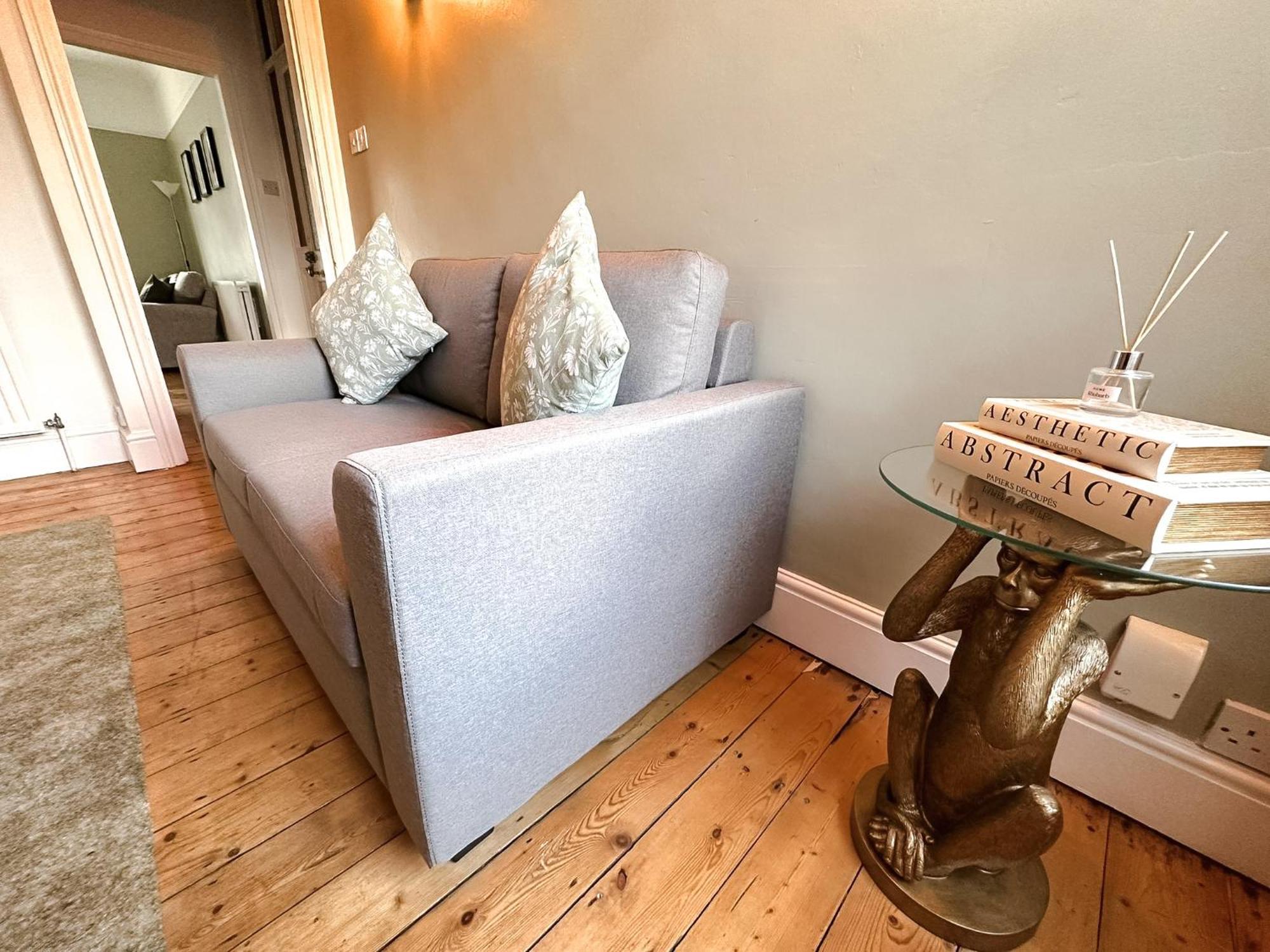 Cecil House - Stylish 2-Bed, Sleeps 5 Guests, Free Parking, Close To Cathedral, Bars & Restaurants لينكولن المظهر الخارجي الصورة